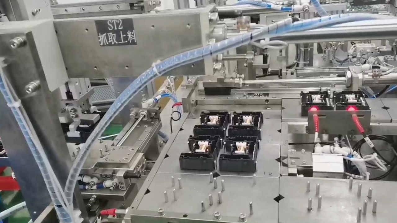 China Iron Core Rivet Making Machines 