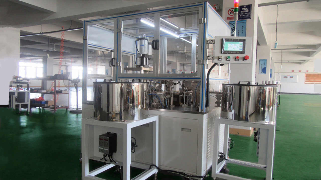 Dynamic spring contact rive machine 