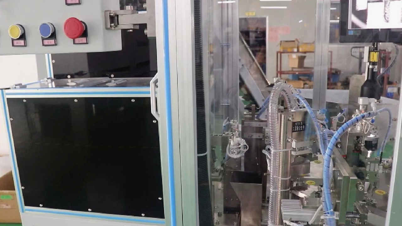 Core Lock Automatic Assembly