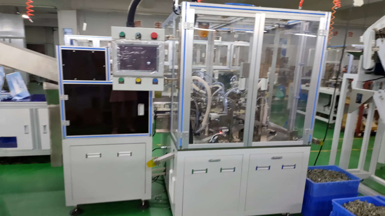 Locking kernel screening machine