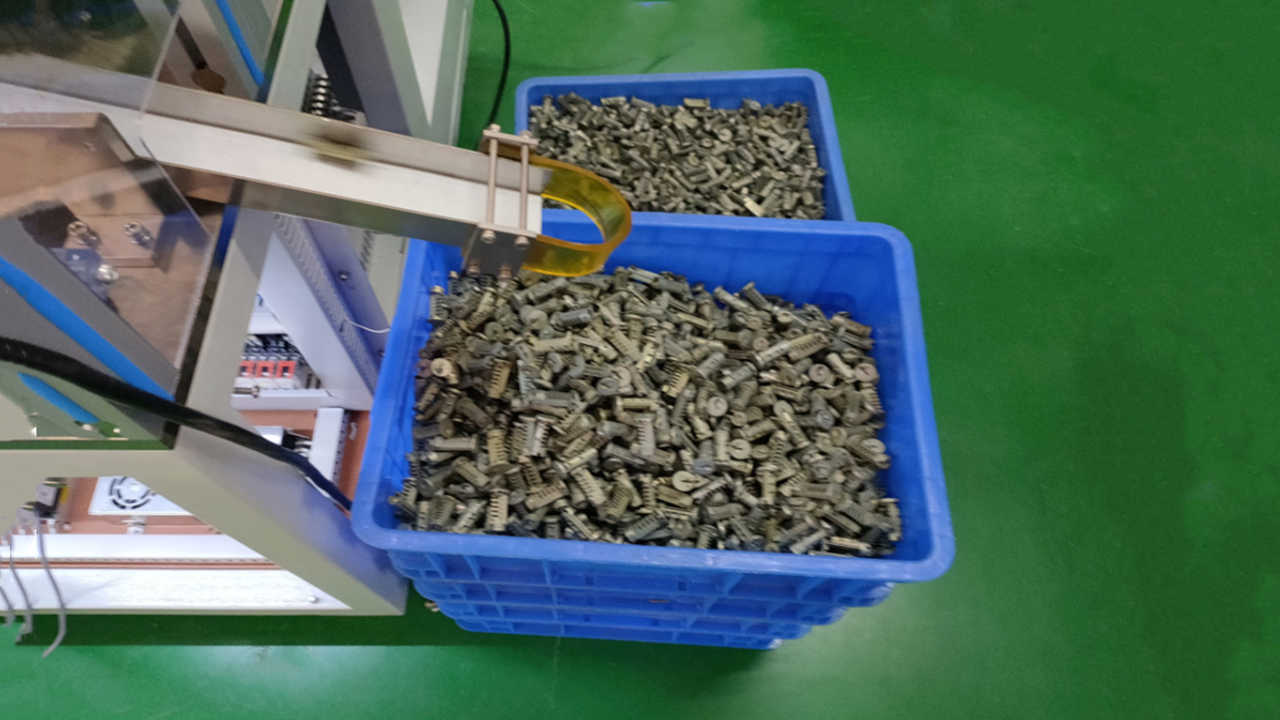 Locking kernel screening machine