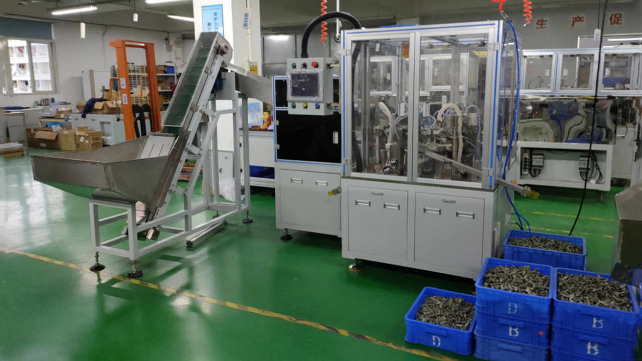 Locking kernel screening machine