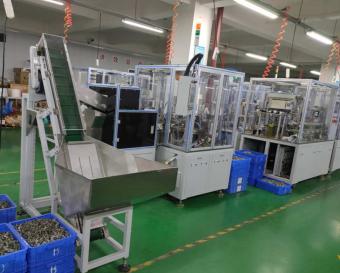 Locking kernel screening machine